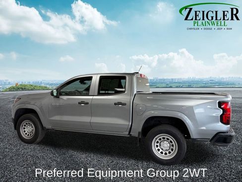 Used 2023 Chevrolet Colorado W/T image 3