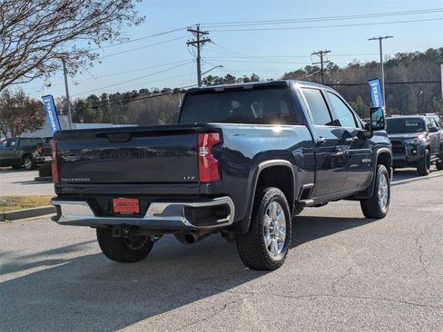 Used 2022 Chevrolet Silverado 2500 LTZ w/ Z71 Off-Road Package image 8