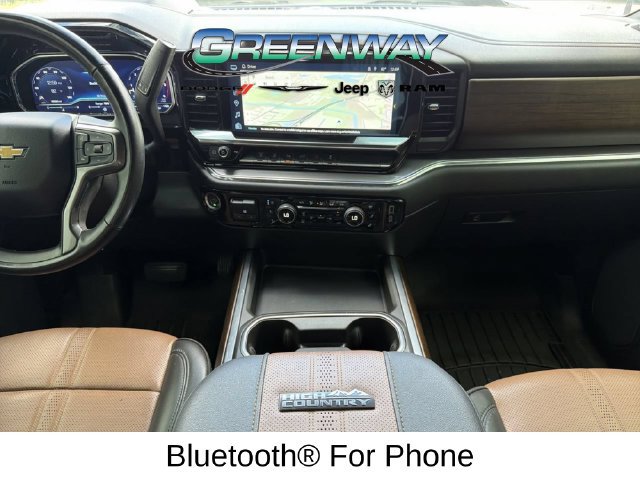 Used 2024 Chevrolet Silverado 2500 High Country w/ High Country Premium Package AWD/4WD image 15