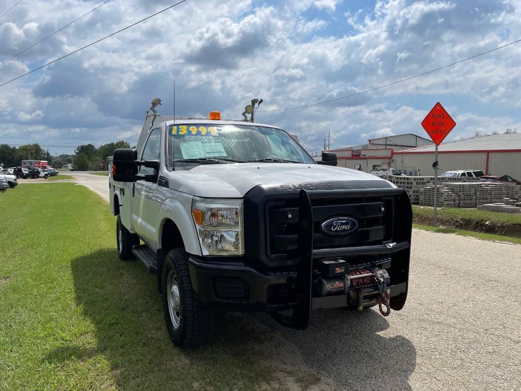 Used 2016 Ford F250 XL w/ Power Equipment Group AWD/4WD image 3