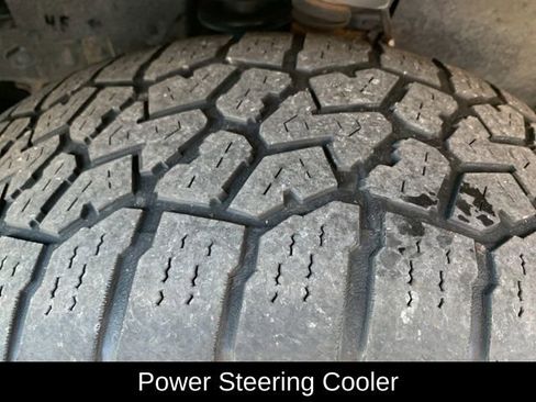 Used 2017 Toyota Tacoma TRD Sport image 13