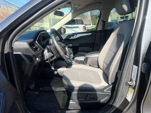 Used 2020 Ford Escape SE image 27