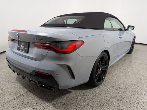 Used 2022 BMW M440i Convertible RWD image 6