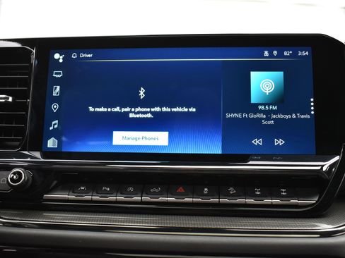 Used 2024 Chevrolet Silverado 1500 ZR2 w/ Technology Package image 35