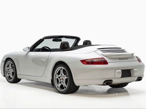 Used 2006 Porsche 911 Carrera RWD image 11