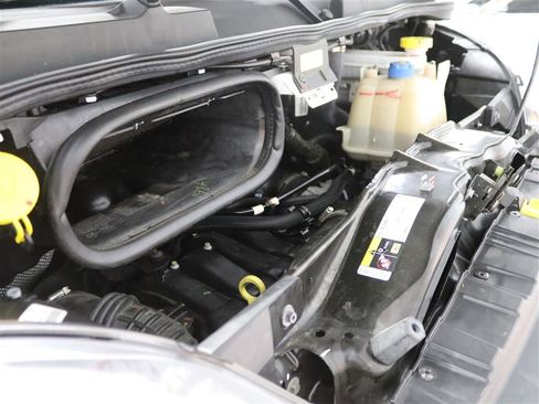 Used 2024 RAM ProMaster 2500 w/ Convenience Group FWD image 29