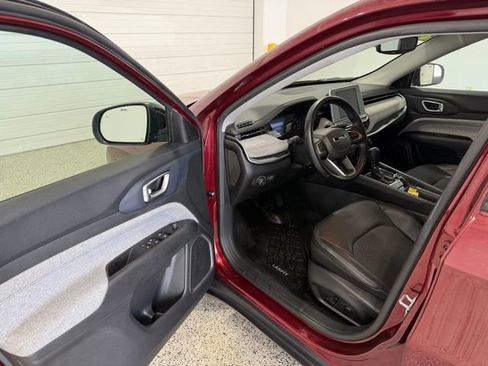 Used 2022 Jeep Compass Latitude w/ Convenience Group AWD/4WD image 11