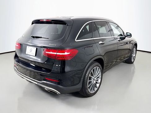 Used 2018 Mercedes-Benz GLC 300 4MATIC image 7