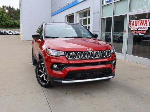 Used 2025 Jeep Compass Limited AWD/4WD image 35