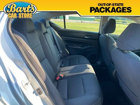 Used 2019 Nissan Altima 2.5 S FWD image 10