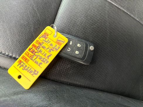 Used 2015 Buick LaCrosse Premium image 34