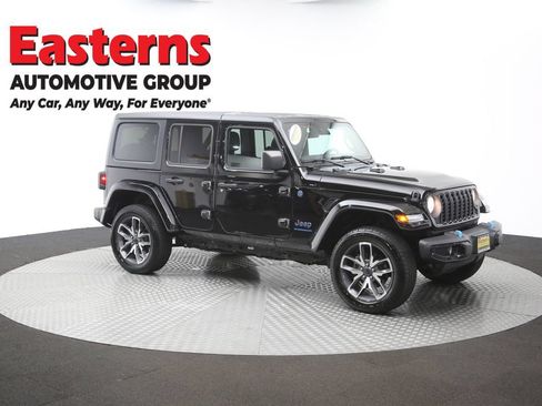 Used 2024 Jeep Wrangler Unlimited AWD/4WD image 48