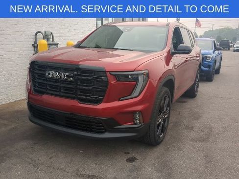 Certified 2025 GMC Acadia Elevation w/ Elevation Premium Package AWD/4WD image 1