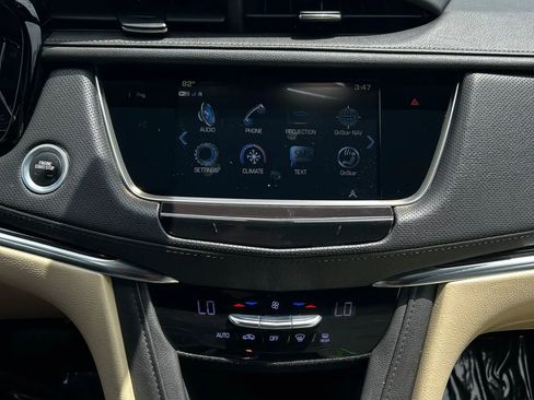 Used 2019 Cadillac XT5 FWD image 31