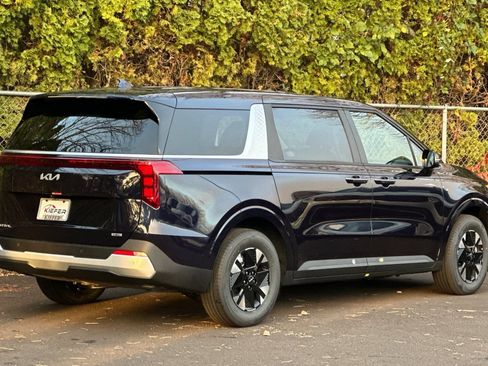 New 2026 Kia Carnival LXS image 3