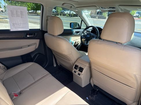 Used 2016 Subaru Outback 2.5i Limited AWD/4WD image 30
