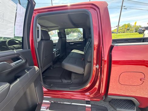 New 2026 GMC Sierra 2500 SLT w/ SLT Premium Package AWD/4WD image 28
