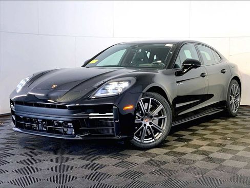 New 2026 Porsche Panamera 4S image 1
