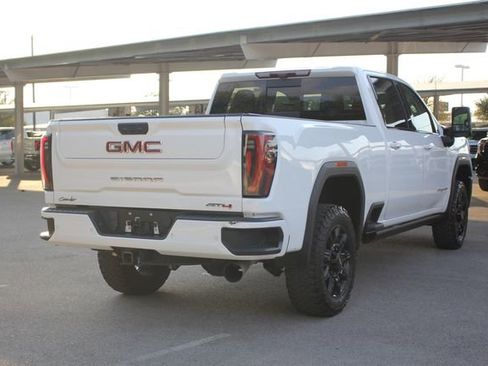 Used 2024 GMC Sierra 2500 AT4 w/ AT4 Premium Plus Package image 6