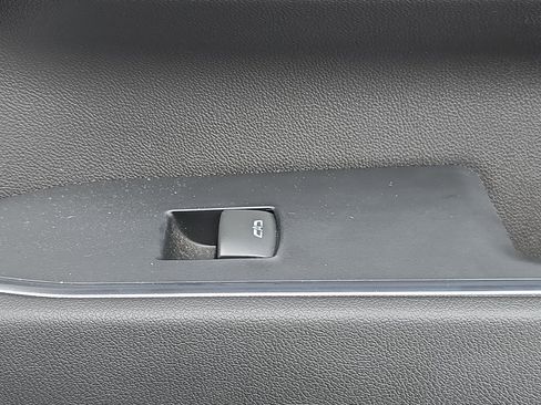 Used 2024 Chevrolet Silverado 2500 LTZ w/ LTZ Plus Package image 20