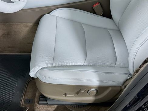 New 2026 Genesis GV70 2.5T Advanced image 21