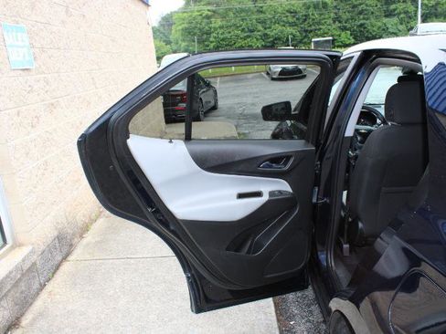 Used 2021 Chevrolet Equinox LT image 20