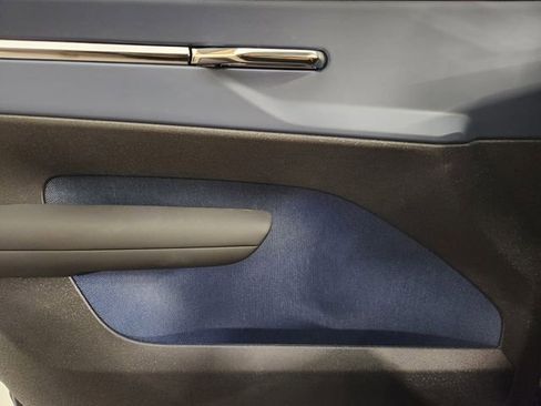 New 2026 Volvo EX30 Ultra w/ Protection Package image 21