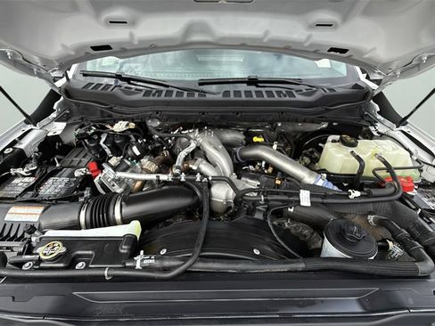 Used 2025 Ford F250 XLT w/ FX4 Off-Road Package image 35