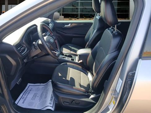 Certified 2024 Ford Escape ST-Line w/ Tech Pack #1 FWD image 9