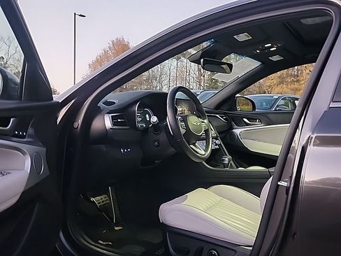 Used 2025 Genesis G70 2.5T w/ Sport Prestige Package image 5