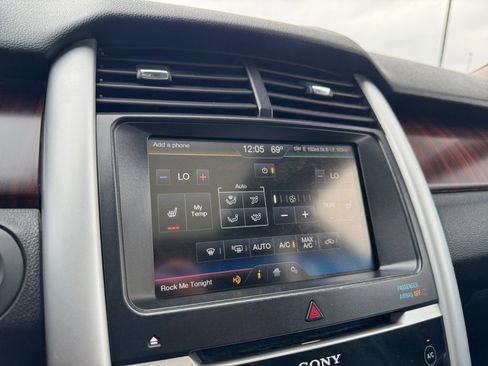 Used 2014 Ford Edge Limited w/ Equipment Group 301A AWD/4WD image 24