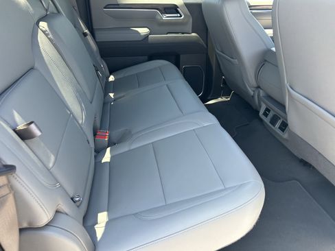 Certified 2025 GMC Sierra 1500 SLT AWD/4WD image 13