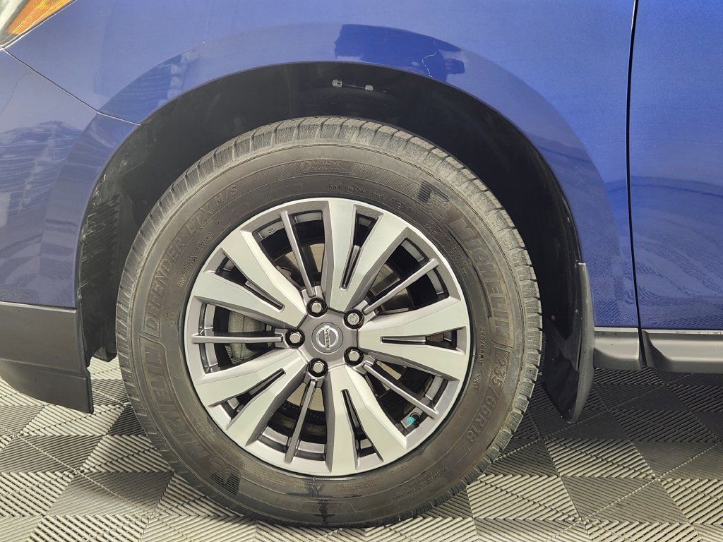 Used 2020 Nissan Pathfinder SL AWD/4WD image 19