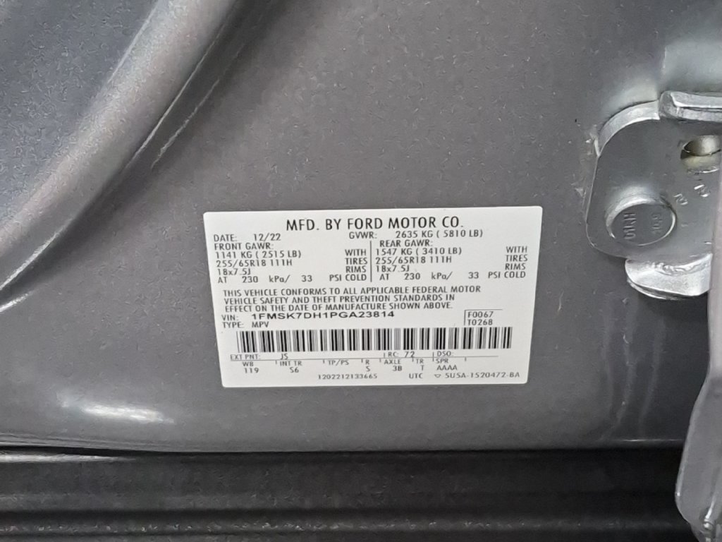 Used 2023 Ford Explorer XLT w/ Equipment Group 202A RWD image 9