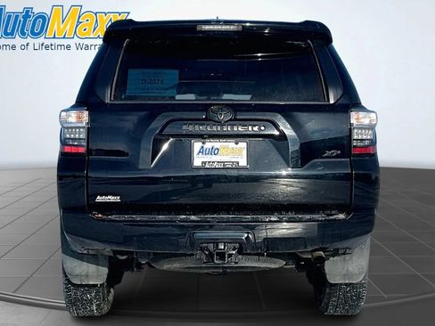 Used 2018 Toyota 4Runner SR5 Premium AWD/4WD image 7