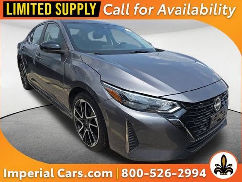 Used 2024 Nissan Sentra SR FWD image 1