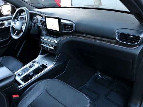 Used 2020 Ford Explorer Limited w/ Class III Trailer Tow Package image 34