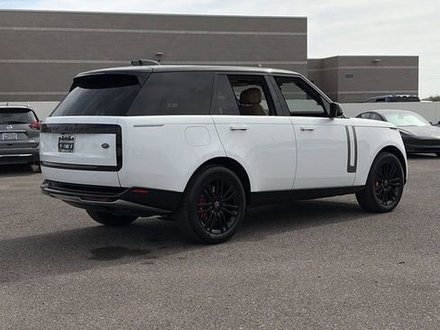 Used 2023 Land Rover Range Rover SE AWD/4WD image 6