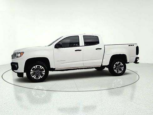 Used 2021 Chevrolet Colorado Z71 AWD/4WD image 4