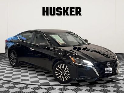 Used 2025 Nissan Altima 2.5 SV
