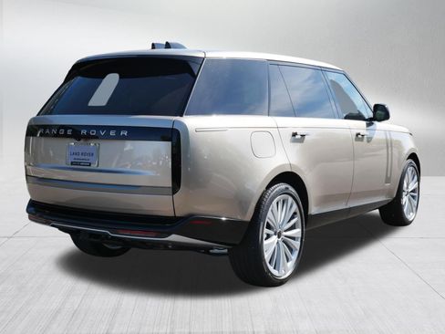 New 2026 Land Rover Range Rover Long Wheelbase SE AWD/4WD image 2
