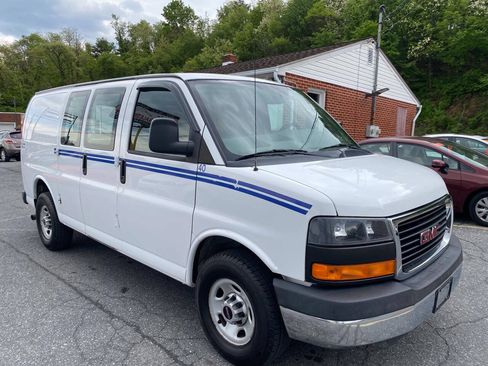 Used 2015 GMC Savana 2500 RWD image 3