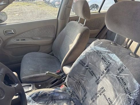 Used 2002 Nissan Sentra GXE image 11