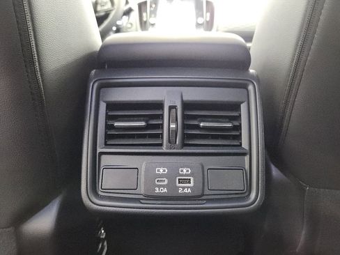 Used 2025 Subaru Forester Premium w/ Convenience Package #2 image 29