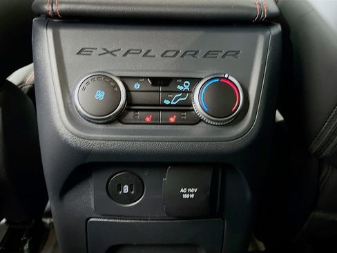 New 2026 Ford Explorer ST-Line w/ ST-Line Street Pack image 32
