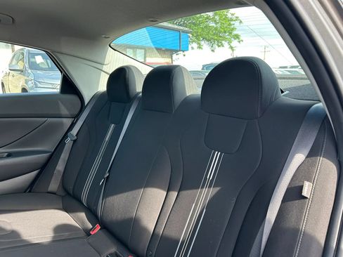 Used 2024 Hyundai Elantra SEL FWD image 26