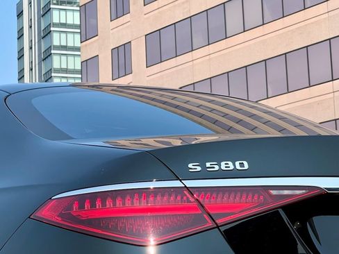 Certified 2023 Mercedes-Benz S 580 4MATIC Sedan image 12