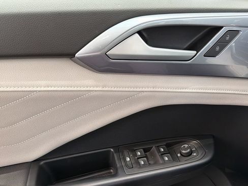 New 2026 Volkswagen Taos SEL AWD/4WD image 20