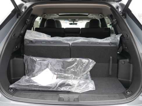 Used 2025 Mitsubishi Outlander AWD image 6
