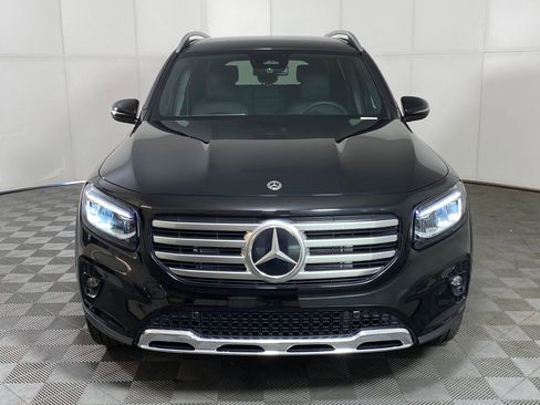 New 2025 Mercedes-Benz GLB 250 4MATIC image 5